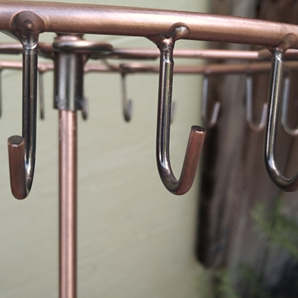 Copper Colored Jewerlyholder - Picture 5 of 8